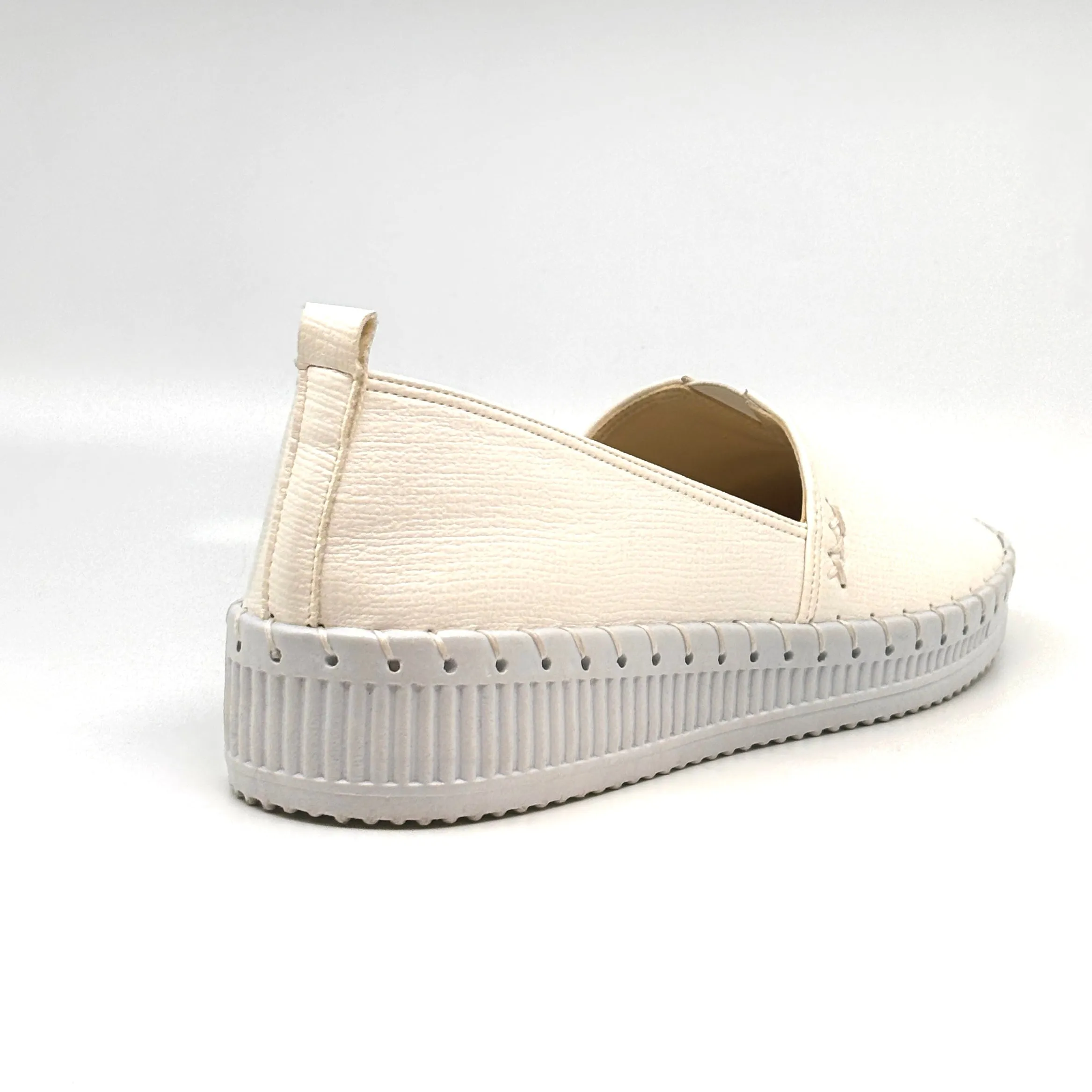 Logan- thick heel